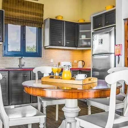 Villa Fokata Sleeps 4 Pool Air Con Wifi Svoronata
